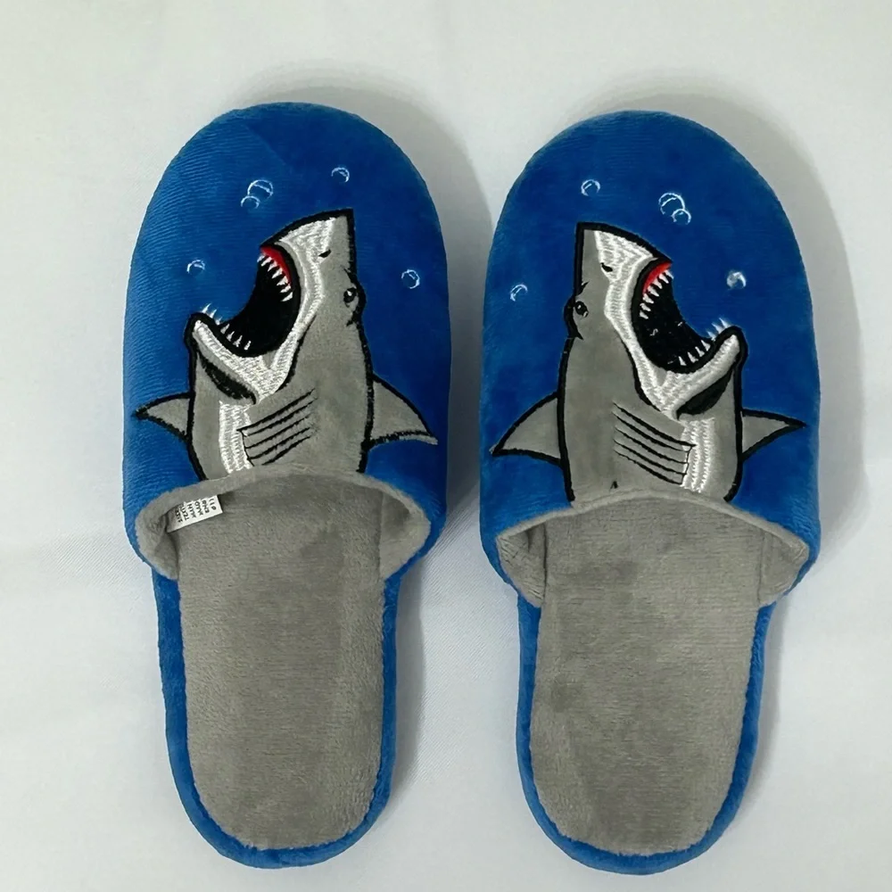 Kids Slippers Blue Shark Size Large (2/3)